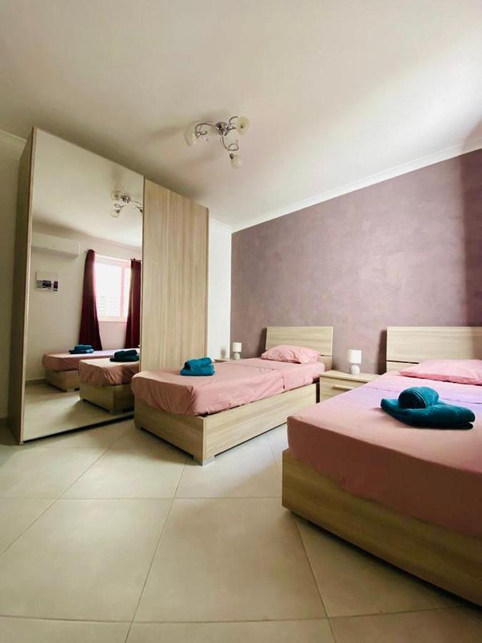 Mela Apartment 1 Сент-Полс-Бей Экстерьер фото