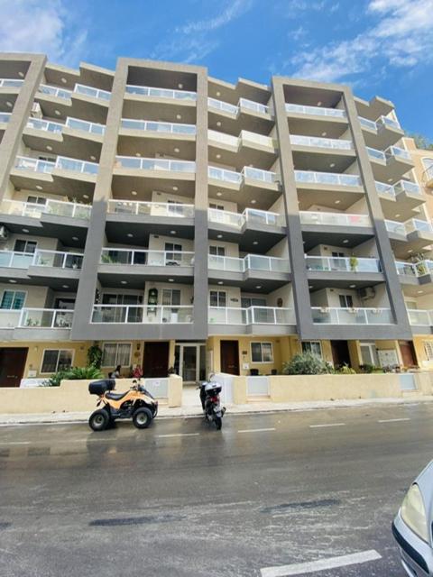 Mela Apartment 1 Сент-Полс-Бей Экстерьер фото